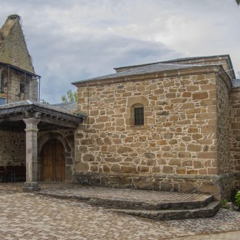 Iglesia Robledo de las traviesas